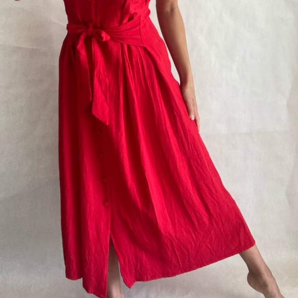 Red Maxi Dress 💃🏽 - Picture 5 of 10